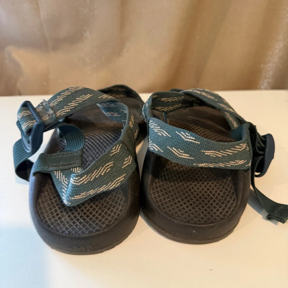 Chaco Z1 Classic Sport Sandals Mens 8 Teal Geometric Straps Hiking Outdoor